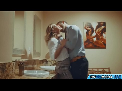 ❤️ Quand une blonde plantureuse vous séduit dans des toilettes publiques. ️❌ Porno anal at porn fr.pornoklinge.ru ﹏